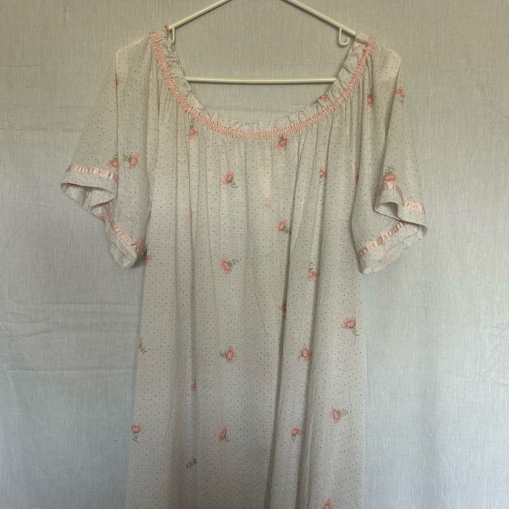Vintage Gilead Floral Nightgown with Rose Pink Accents